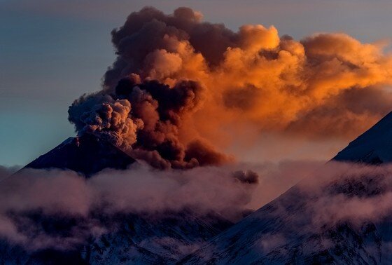    Россия. Камчатка. Вид на вулкан Ключевской (Ключевская сопка)