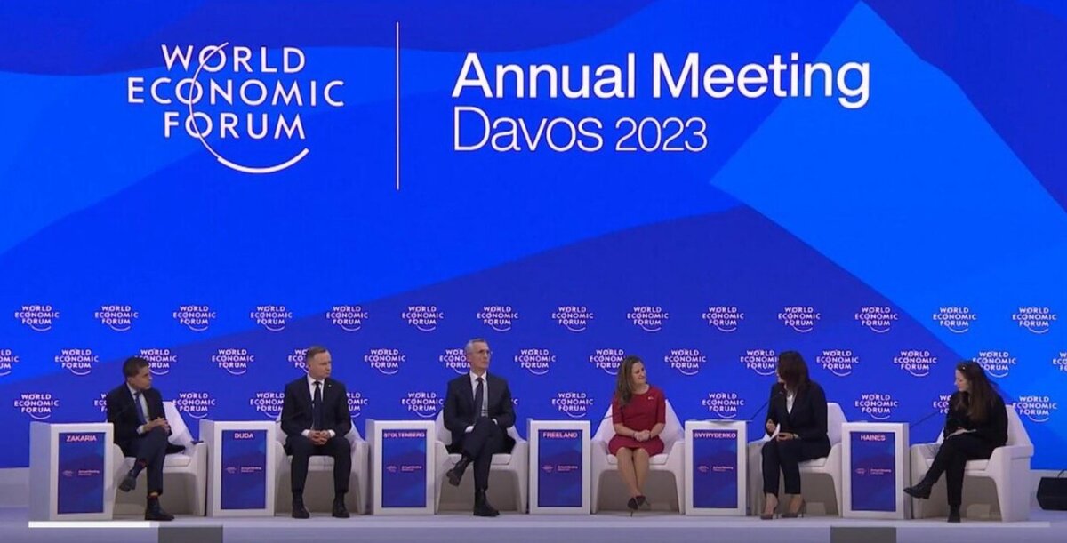 Ну и кто истинный наш враг? А среди этих людей Набиуллину не вижу.