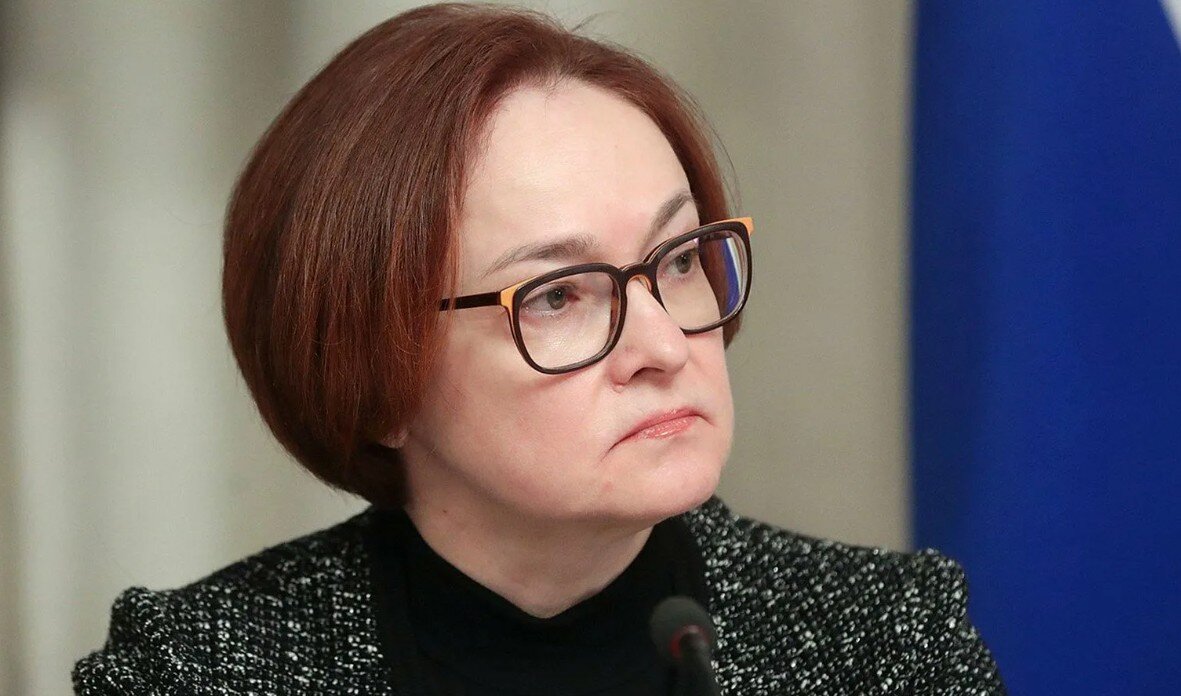 Пришло время действовать по-жёсткому, ибо в отставку не хочется.