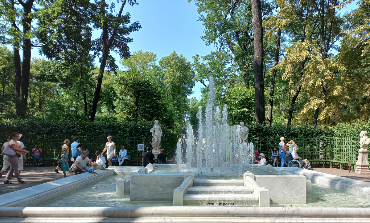 Листайте.

