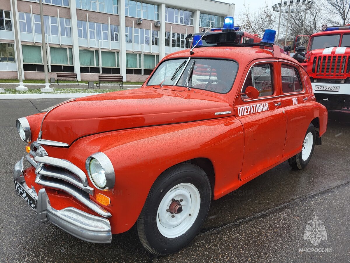 В Костроме коллекция раритетной пожарной техники пополнилась уникальным  экспонатом | МЧС Костромской области | Дзен