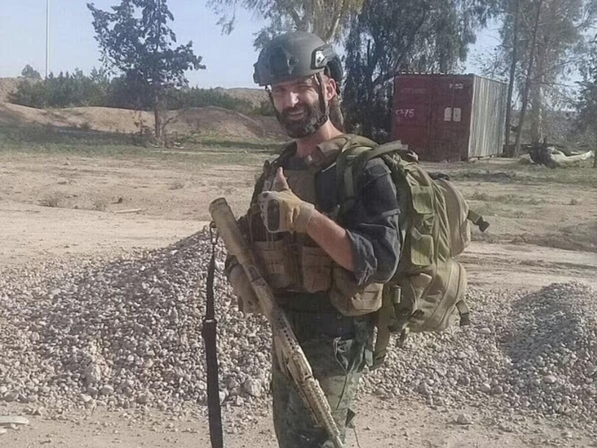    Дэниел Берк