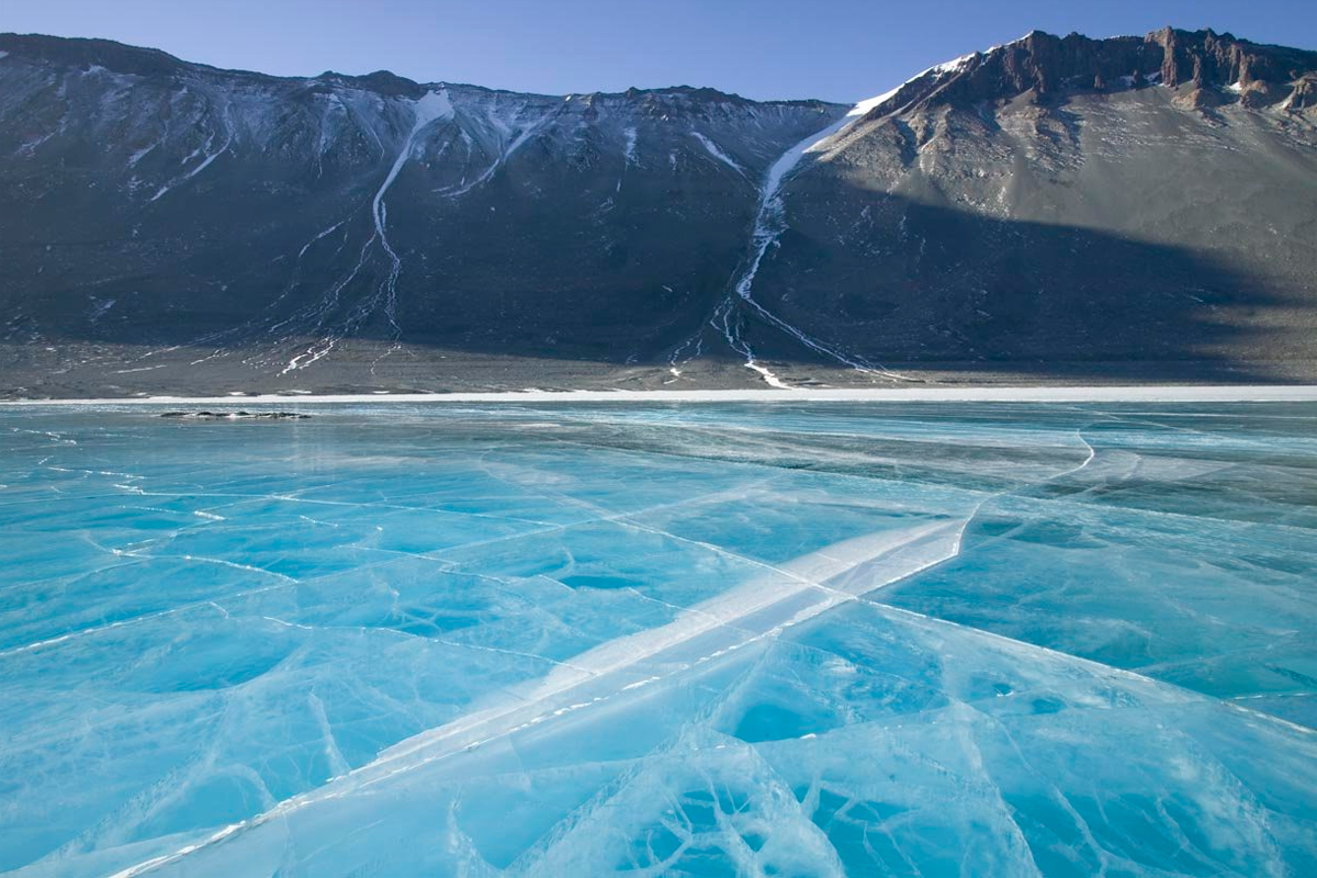Лед толще воды. Подледниковое озеро Восток. Озеро Восток в Антарктиде. Озеро Дон Жуан. Озеро Дон Жуан в Антарктиде.