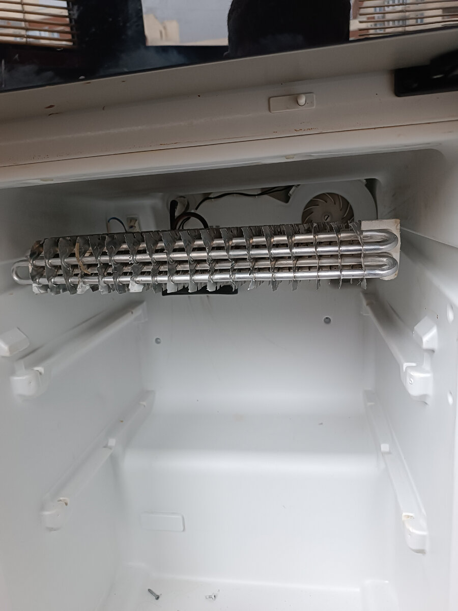 Устранение утечек и заправка фреона холодильника