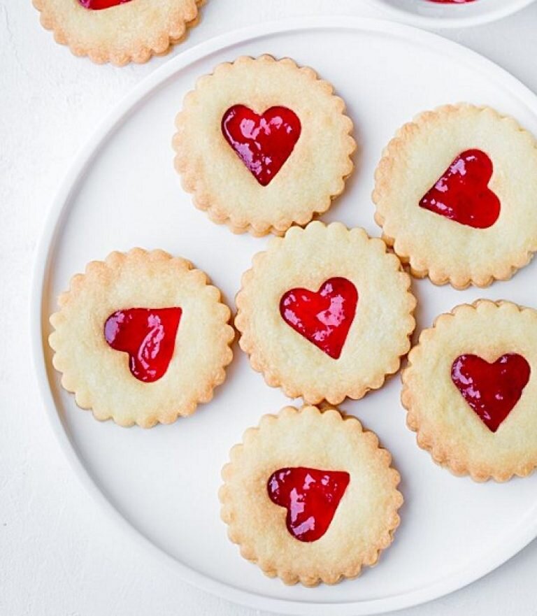 Печенье «Сердечки» с джемом — рецепт с фото