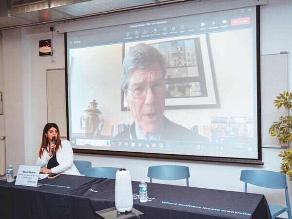    © Авигдор Эскин