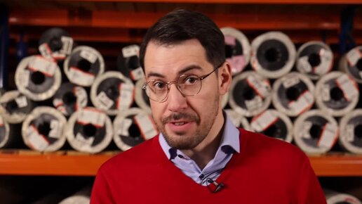 Беру только такой ЛИНОЛЕУМ, чтобы на полу не появились пузыри ...