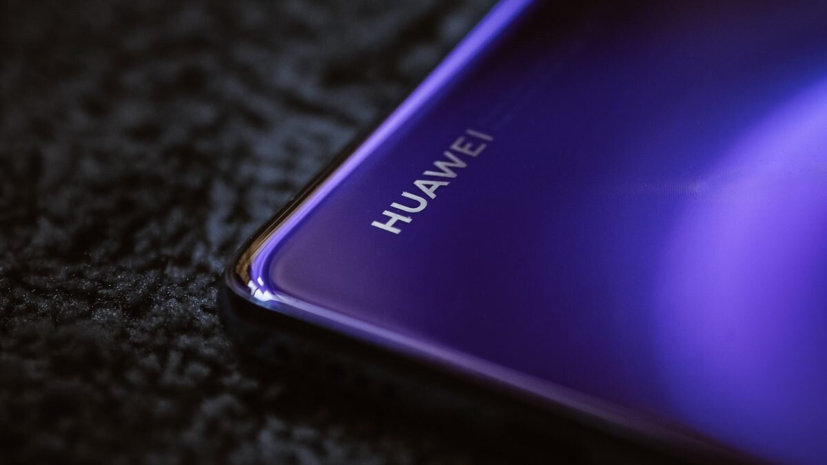 Чистая прибыль Huawei в третьем квартале удвоилась | Bizmedia.kz | Дзен