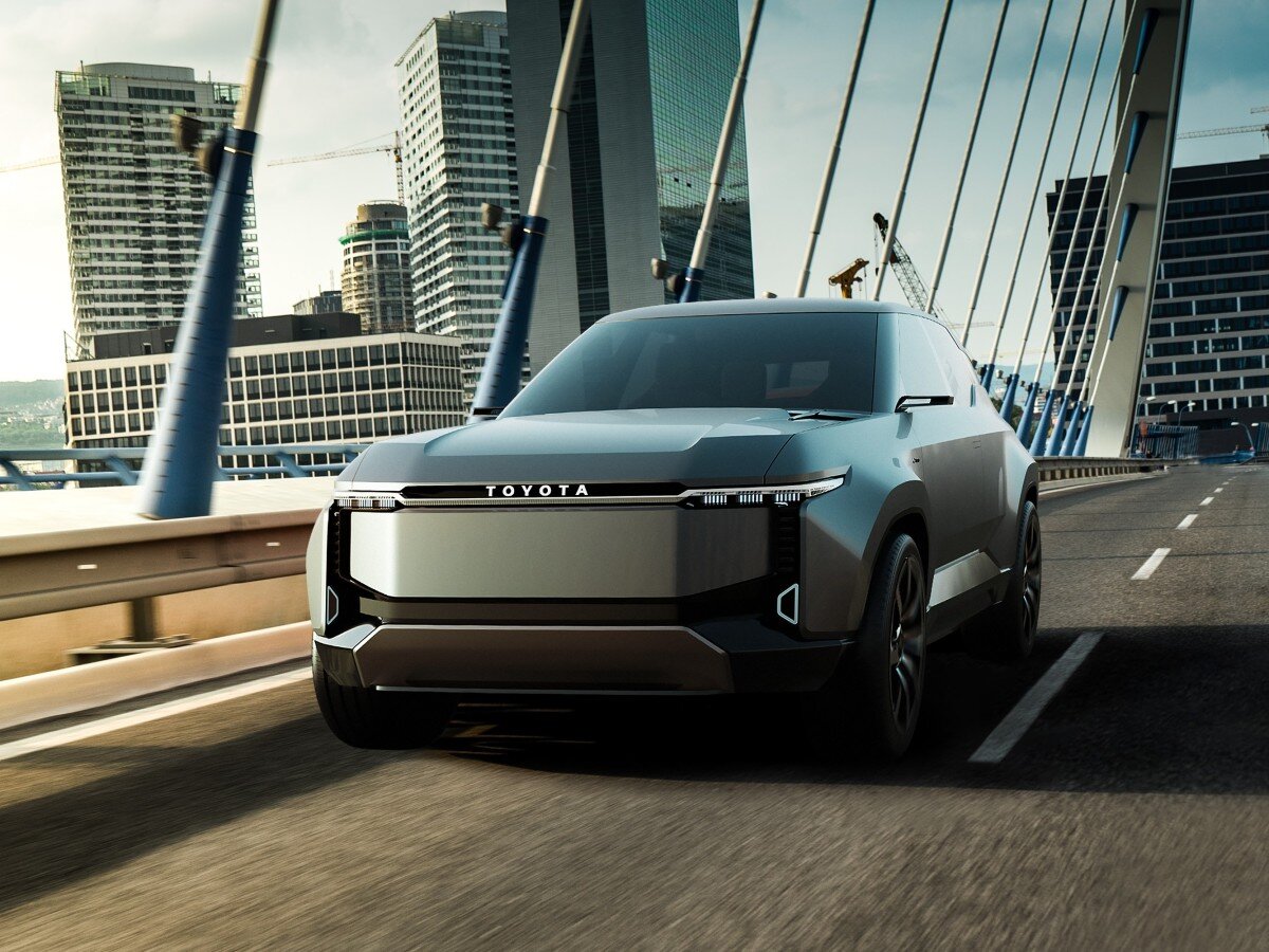    Концепты от Toyota: кроссовер без педалей и трёхколёсный велосипед