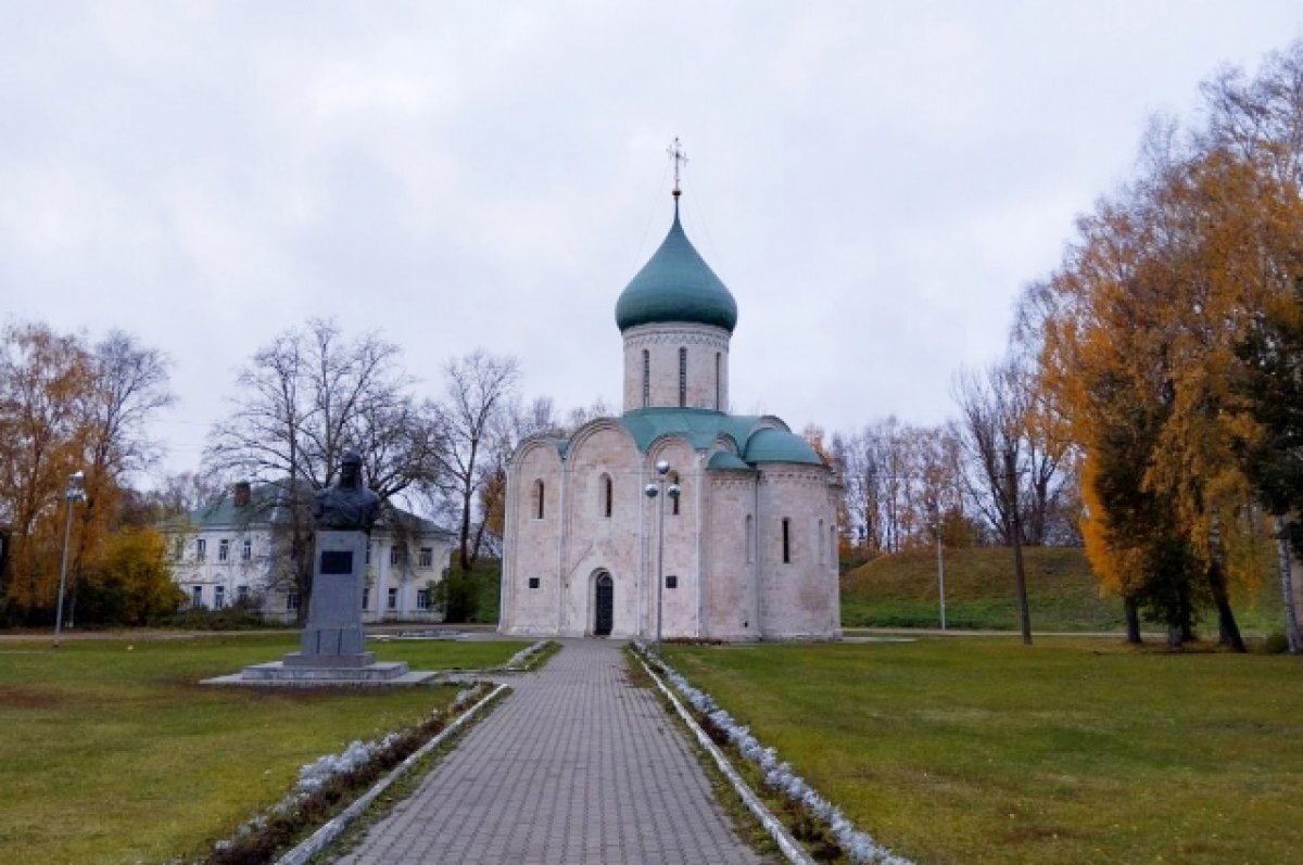    Собор выглядит именно таким, каким был изначально, в XII веке.