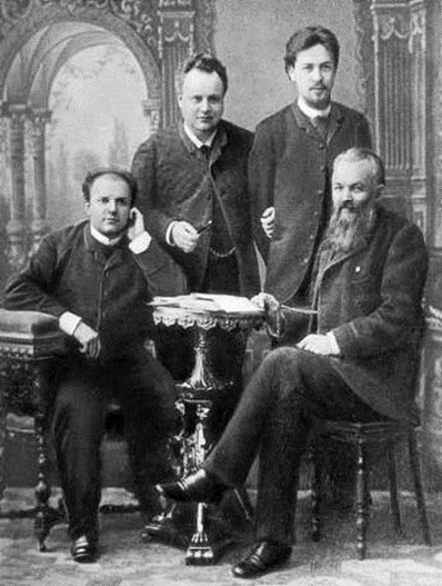 П. М. Свободин, В. Н. Давыдов, А. П. Чехов и А. С. Суворин Фотография К. Шапиро 1889 г.