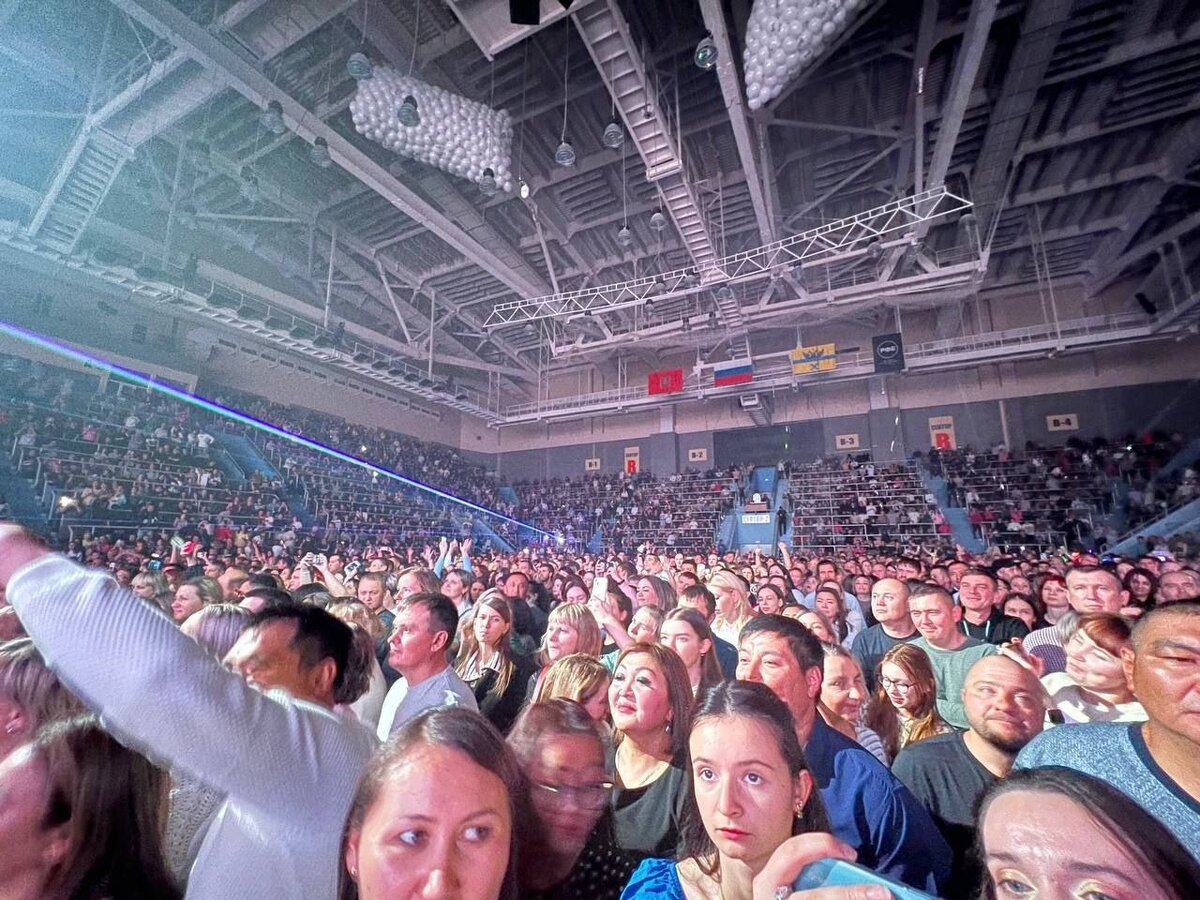    Сергей Жуков и «Руки вверх» собрали на концерте в СКК «Оренбуржье» 5 тысяч зрителей Кристина Просвиркина