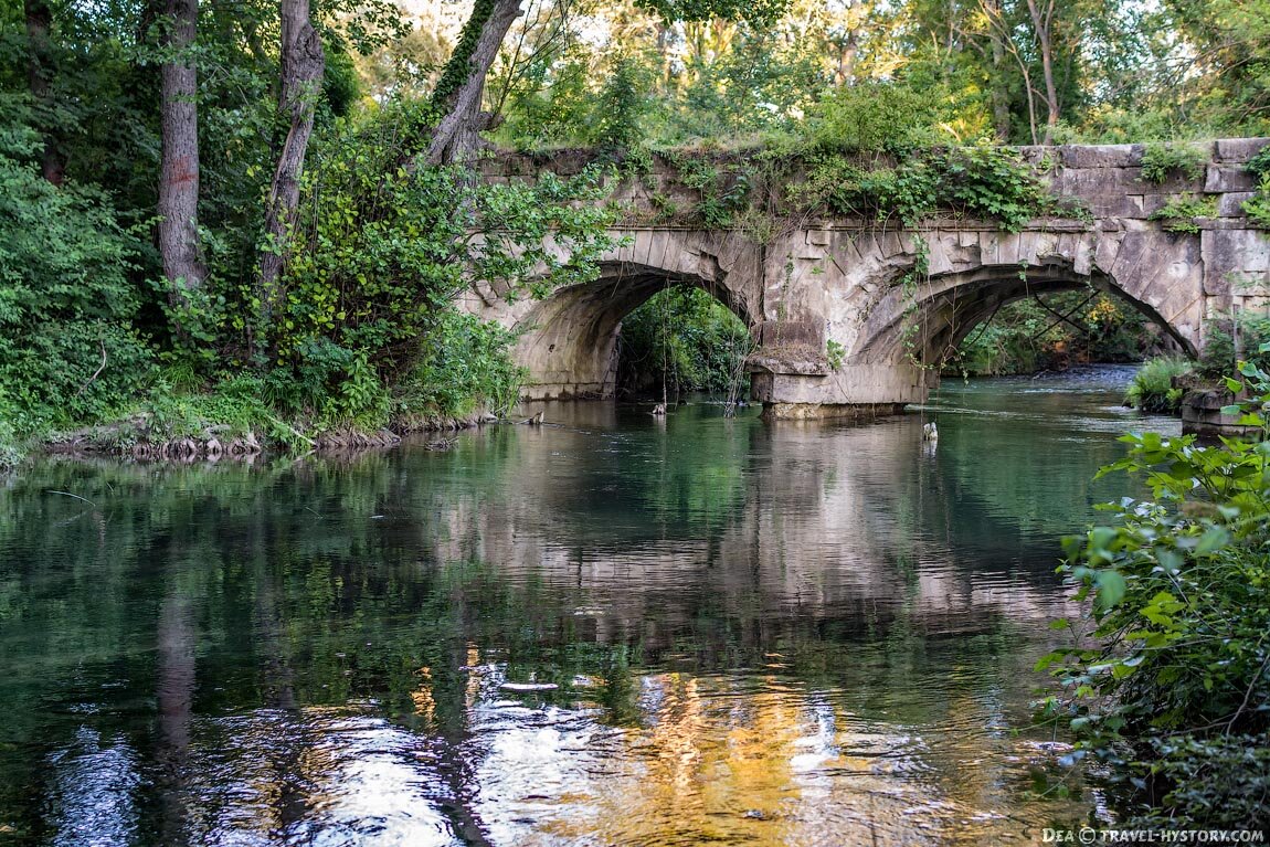 Заброшенный чоргуньский мост-акведук XIX века