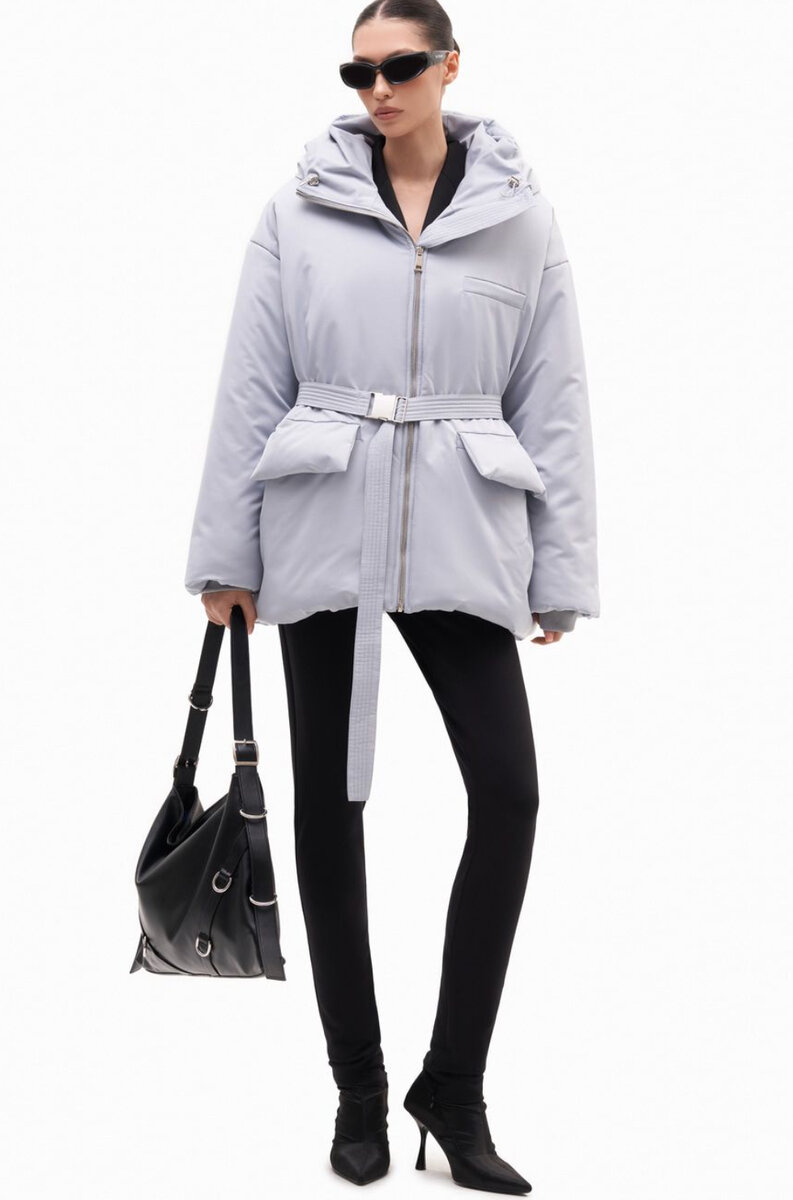 Серый пуховик 