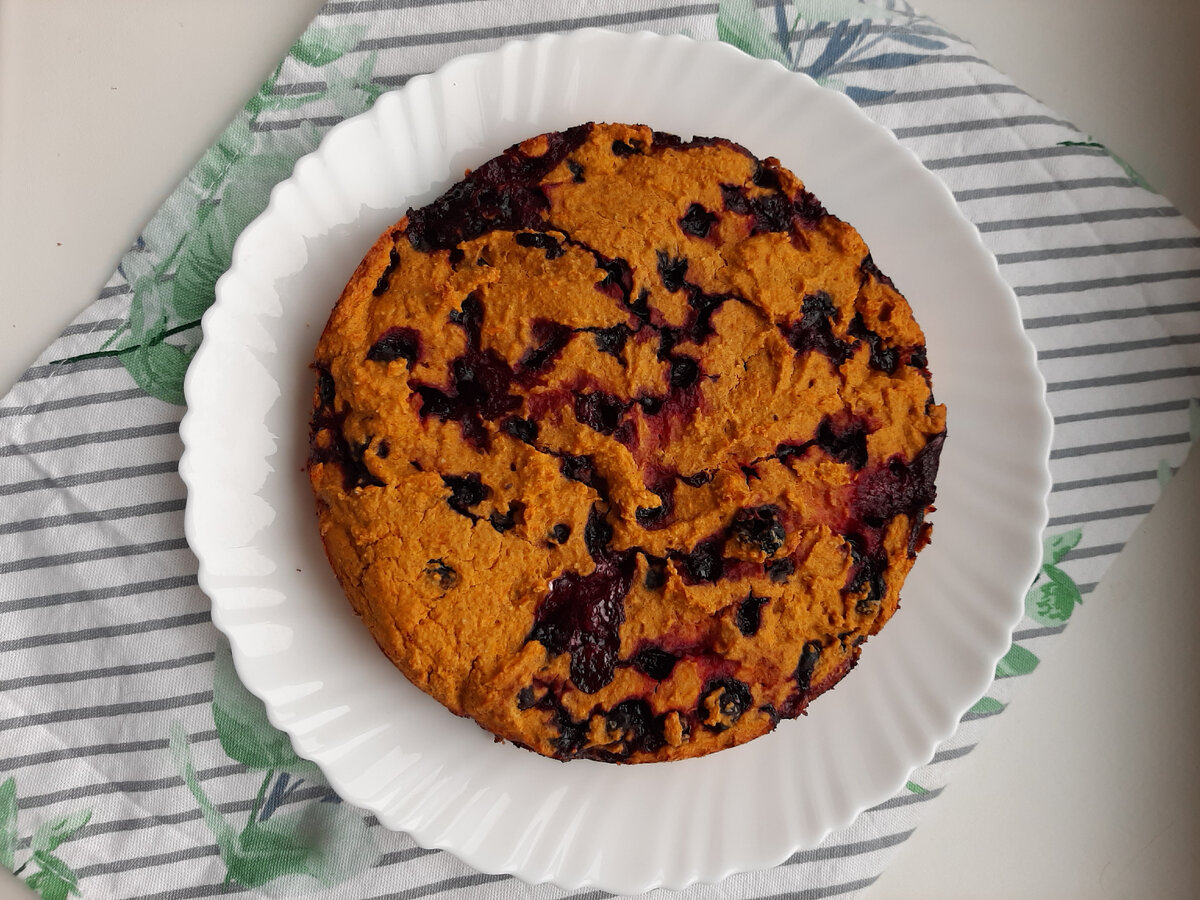 Тыквенный пирог с ягодами 