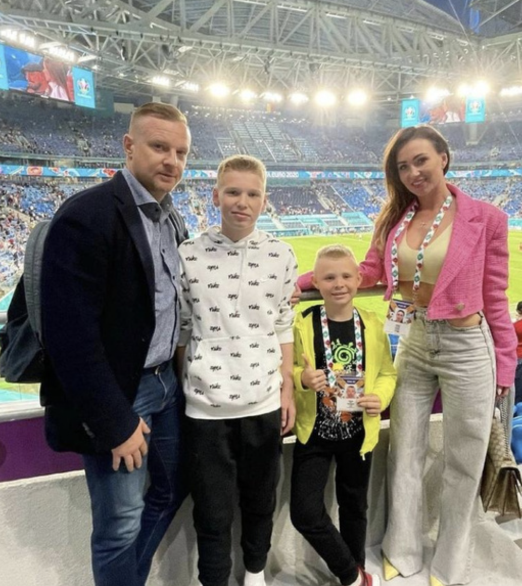 Жена Малафеева рассказала, как заменила детям мать STARHIT