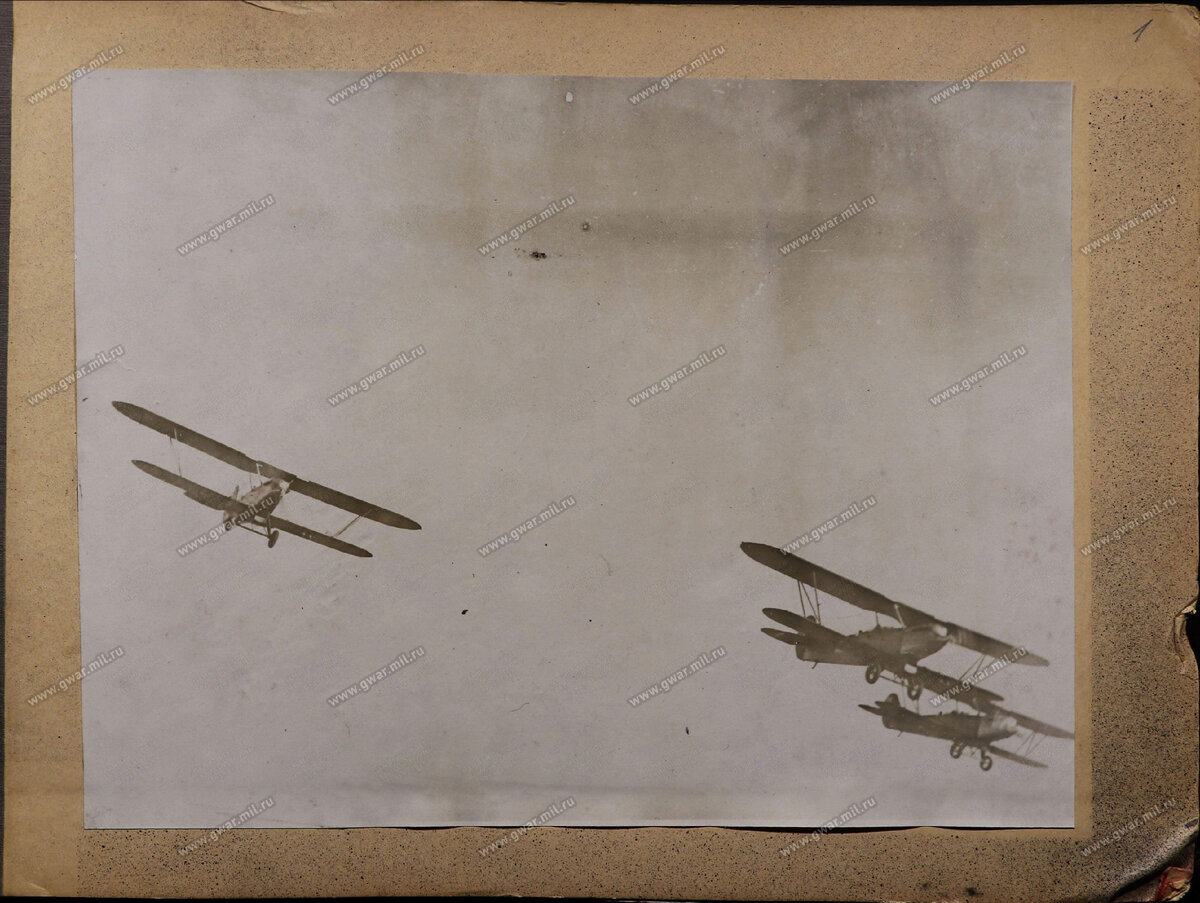 Первое фото в альбоме