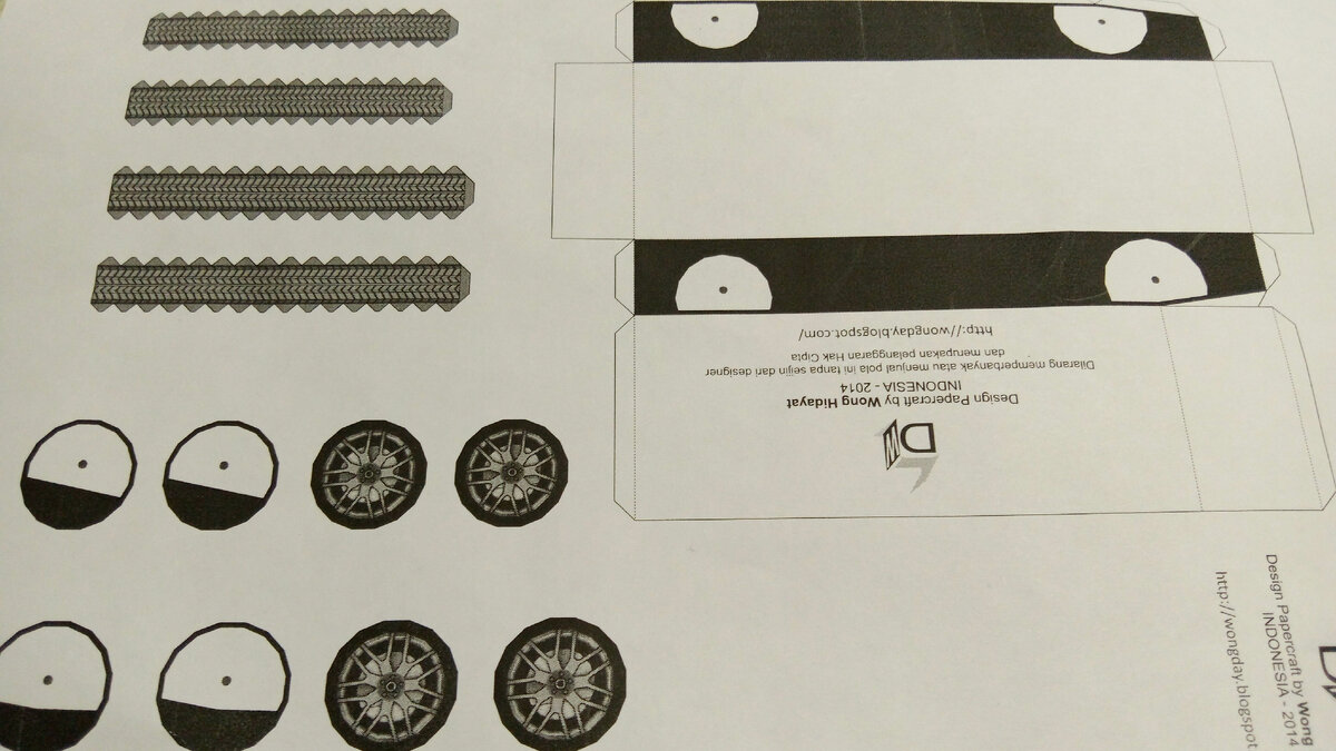 Новый лист с развёрткой и деталями. Личное фото.