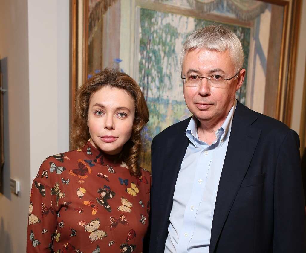 Игорь малашенко биография и личная жизнь Денег нет даже на прическу и маникюр. Жалобы бывшей светской львицы Божены Ярмар