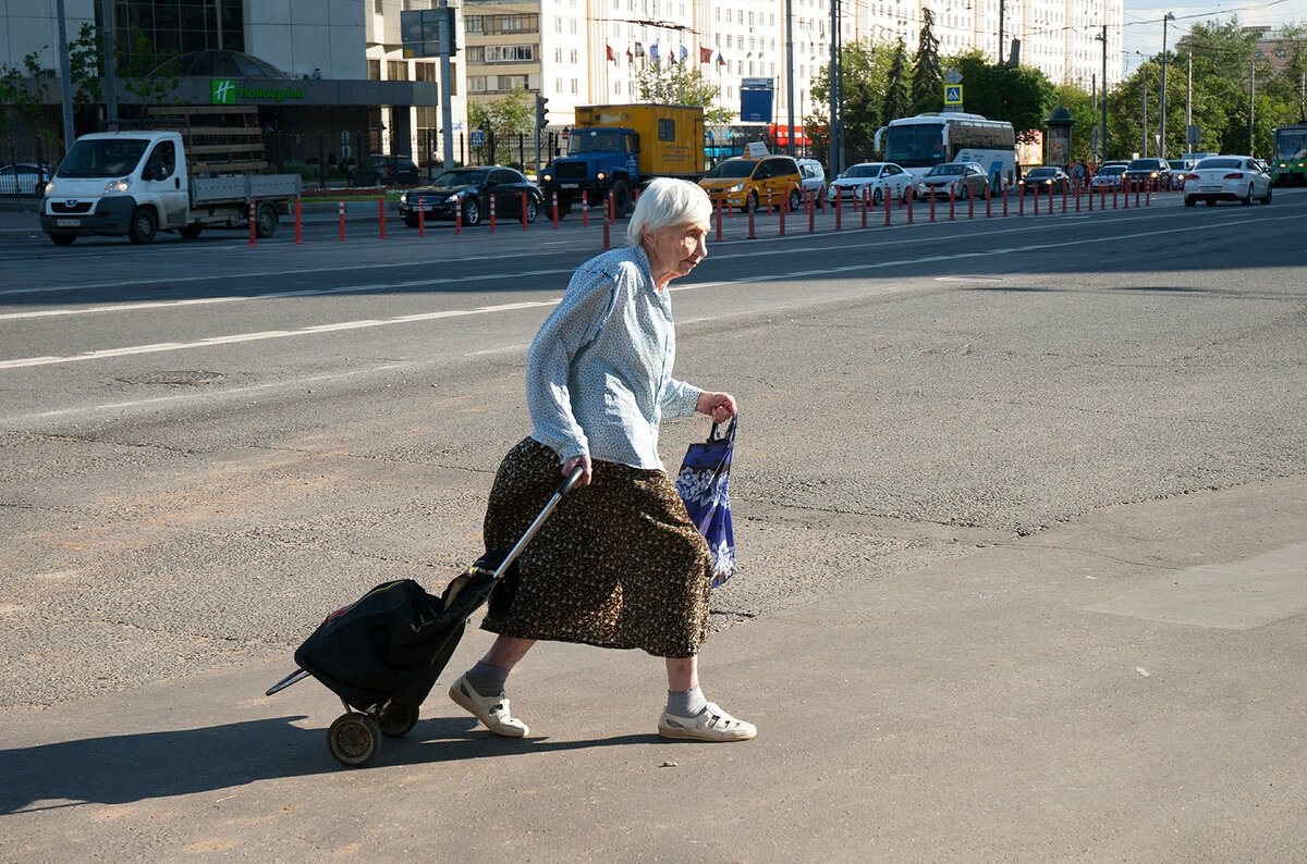 Как такое бывает: не работая ни дня, начислена пенсия больше, чем у того,  кто трудился много лет! Пенсионная несправедливость | Российский  Юридический Портал | Дзен