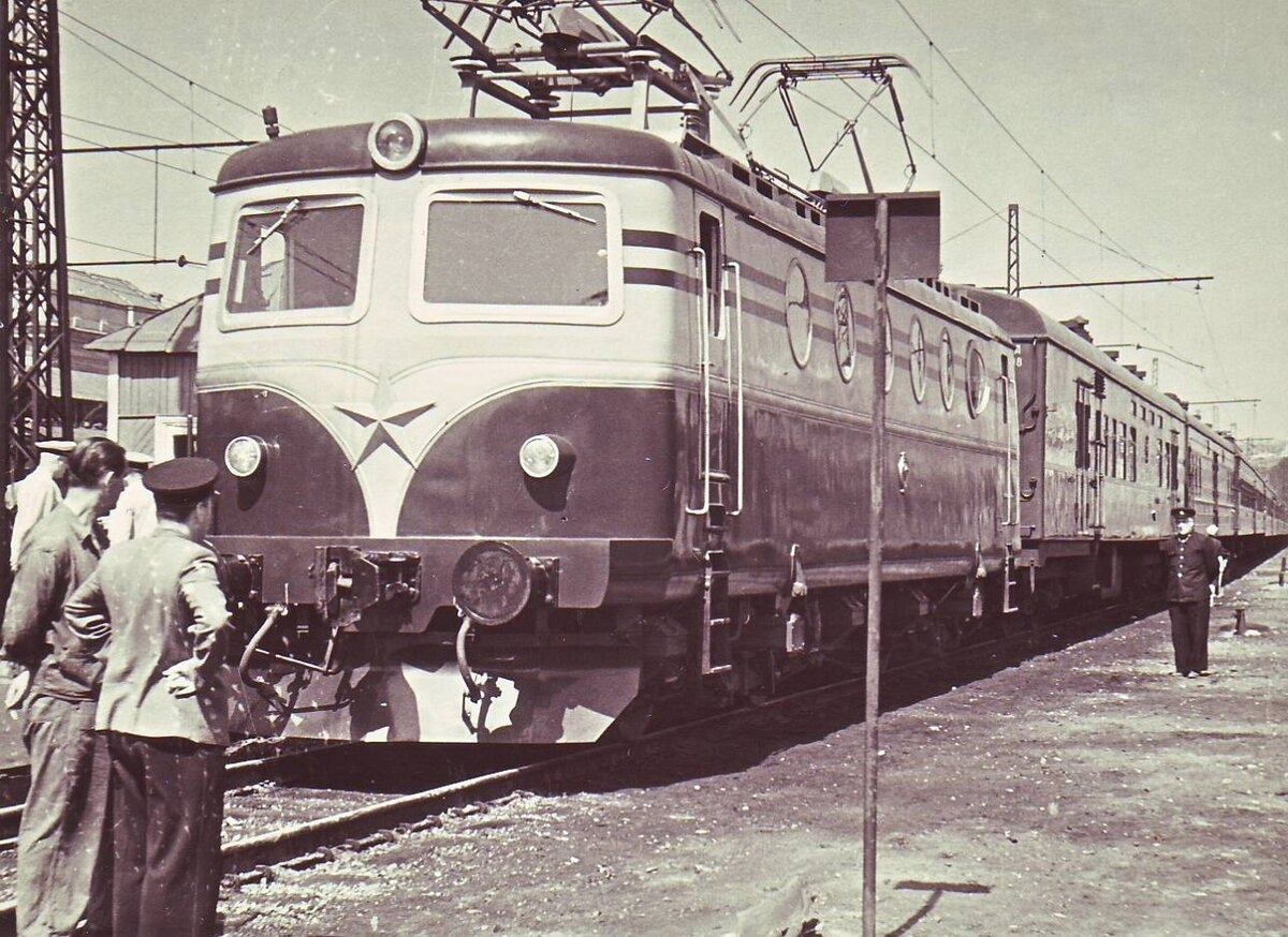 Предоставил Вернер Хольт