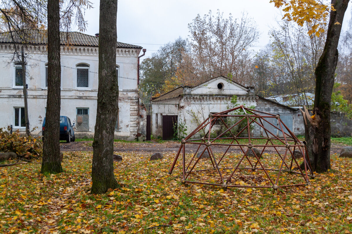 Зубцов. Тихие уютные дворы глухой провинции