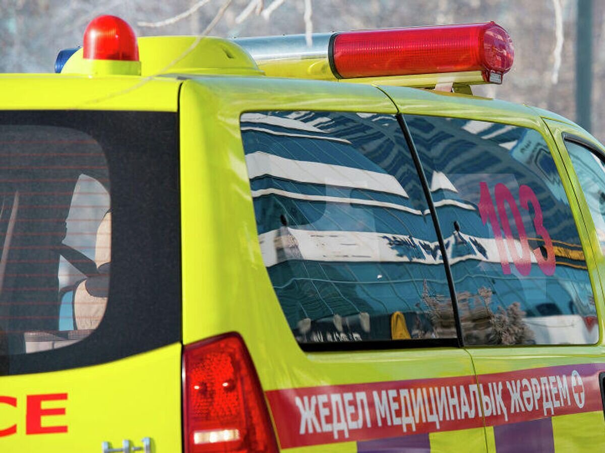    Автомобиль скорой помощи в Казахстане© Sputnik / Владислав Воднев
