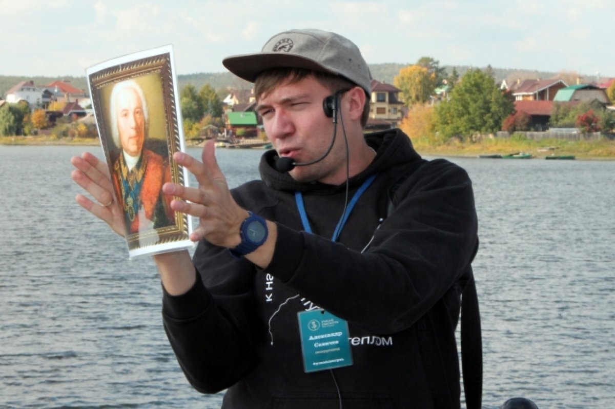    Известный экскурсовод и краевед Сысерти Александр Савичев знает все особенности местного туризма.