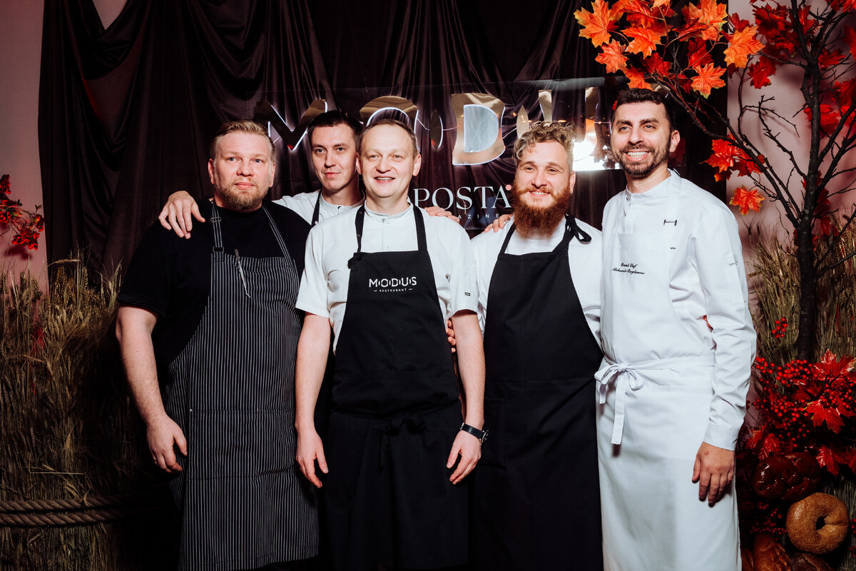     Дмитрий Дмитриенко, Роман Калинин, Андрей Жданов, Павел Борисенко, Александр Богданов