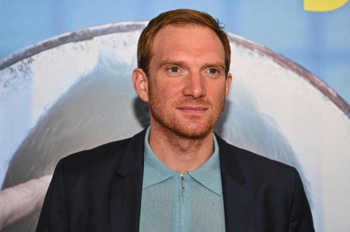    Мать уехавшего в США актера Бурковского призналась в любви Путину