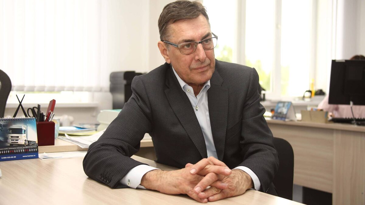 Ханс-Петер Мозер. Источник иллюстрации - Яндекс.Картинки