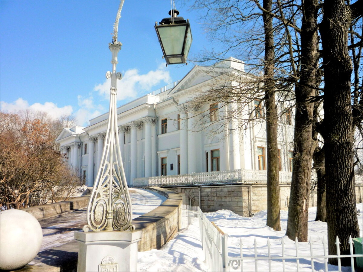 Елагиноостровский дворец. Все фото в статье - автора