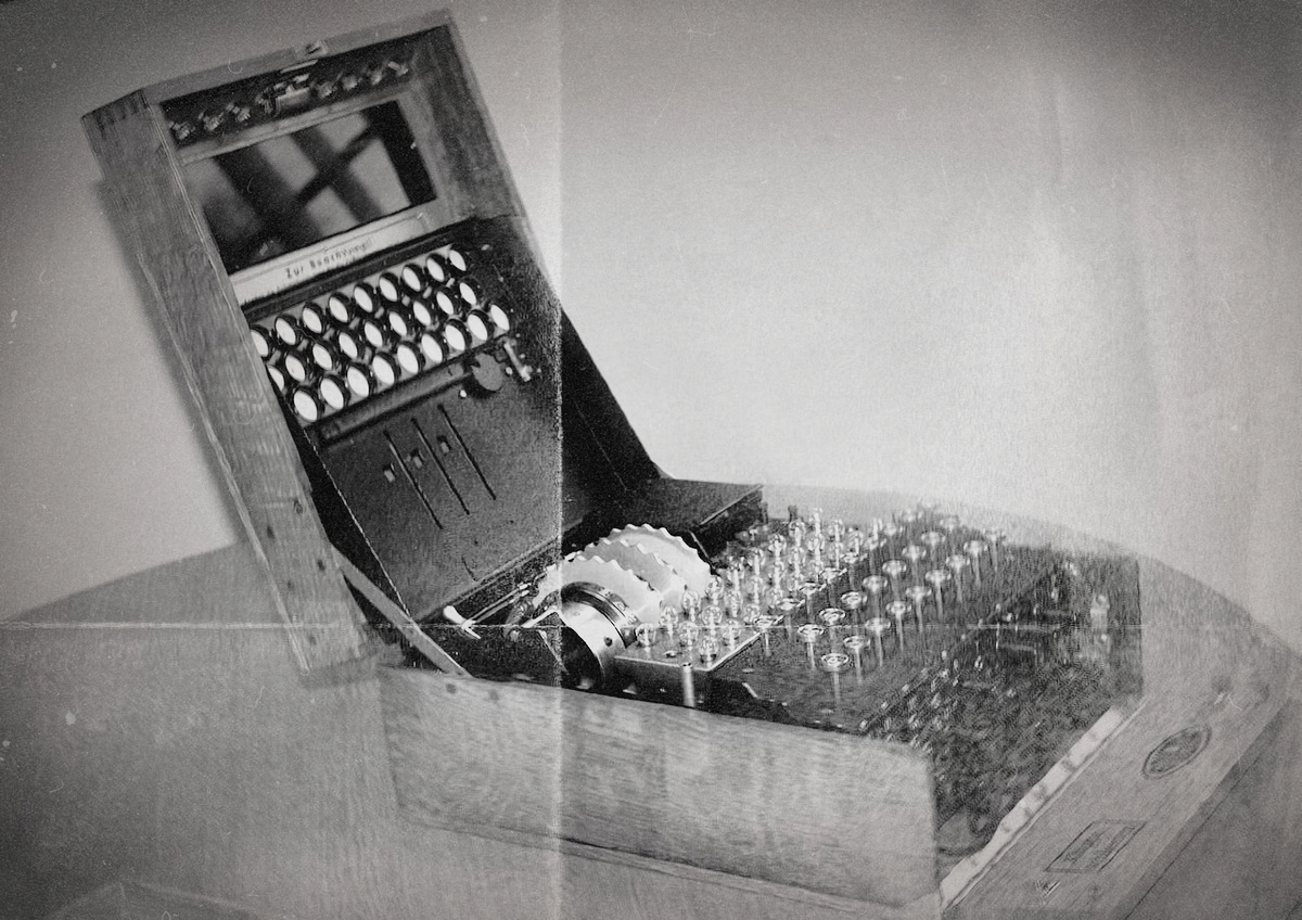 Enigma encryption machine