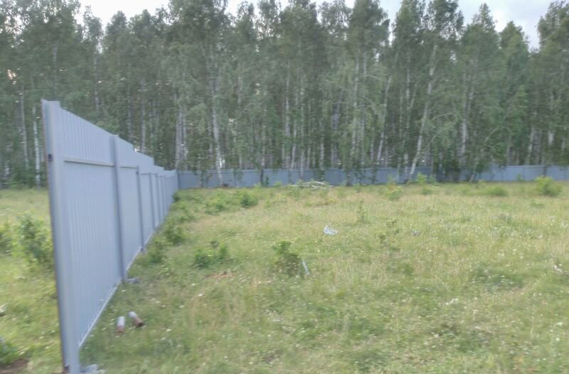 Левая сторона нашего участка, если соединить с фото выше - получится целый участок! -моё фото