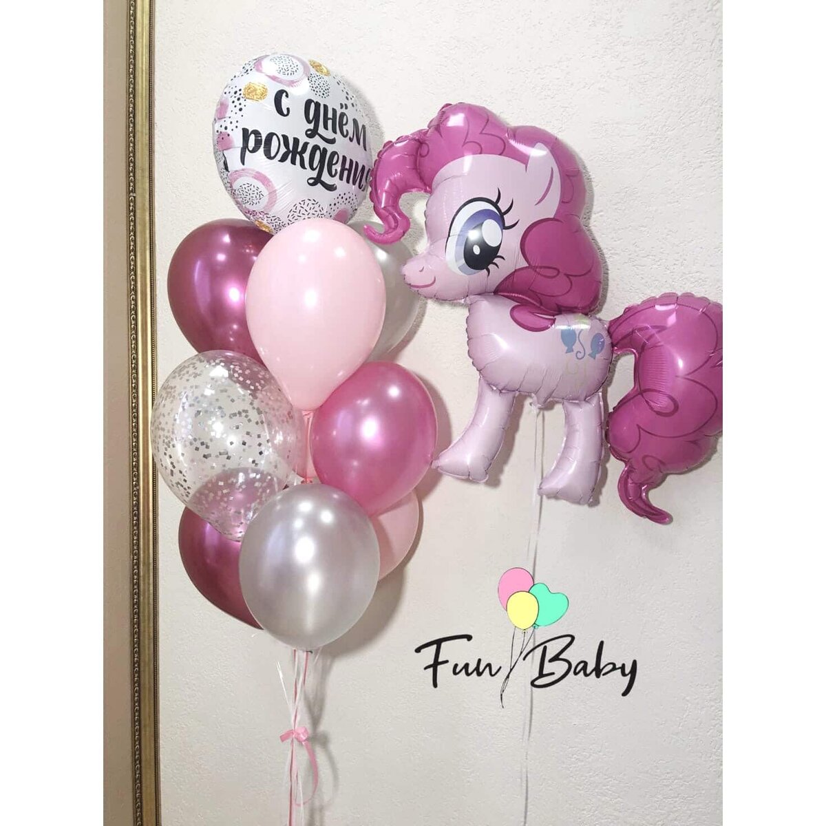 Источник фото: https://dobryishar.ru/shop/fontany-iz-sharov/kompozicii-iz-sharov-dlja-devochek/kompozicziya-iz-vozdushnyh-sharov-fontan-739/