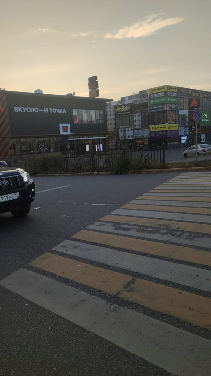 то самое кафе куда хочет Аня