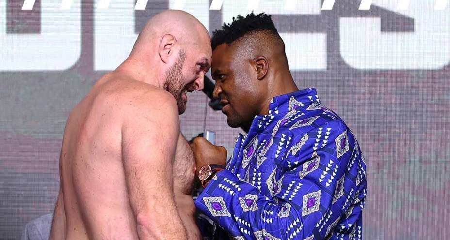    Френсис Нганну дебютировал в боксе боем против Фьюри. Фото: Соцсети