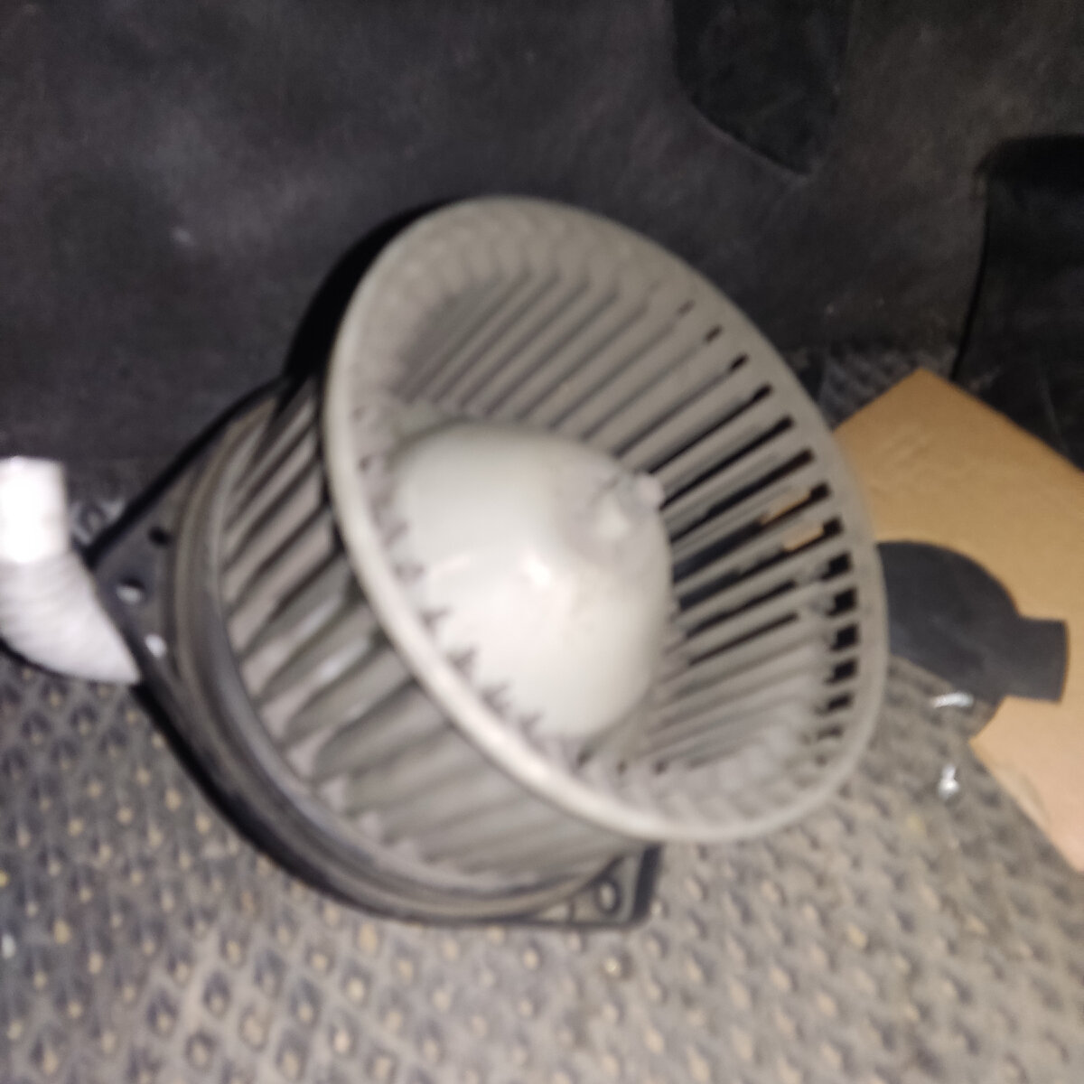 Старый мотор отопителя 