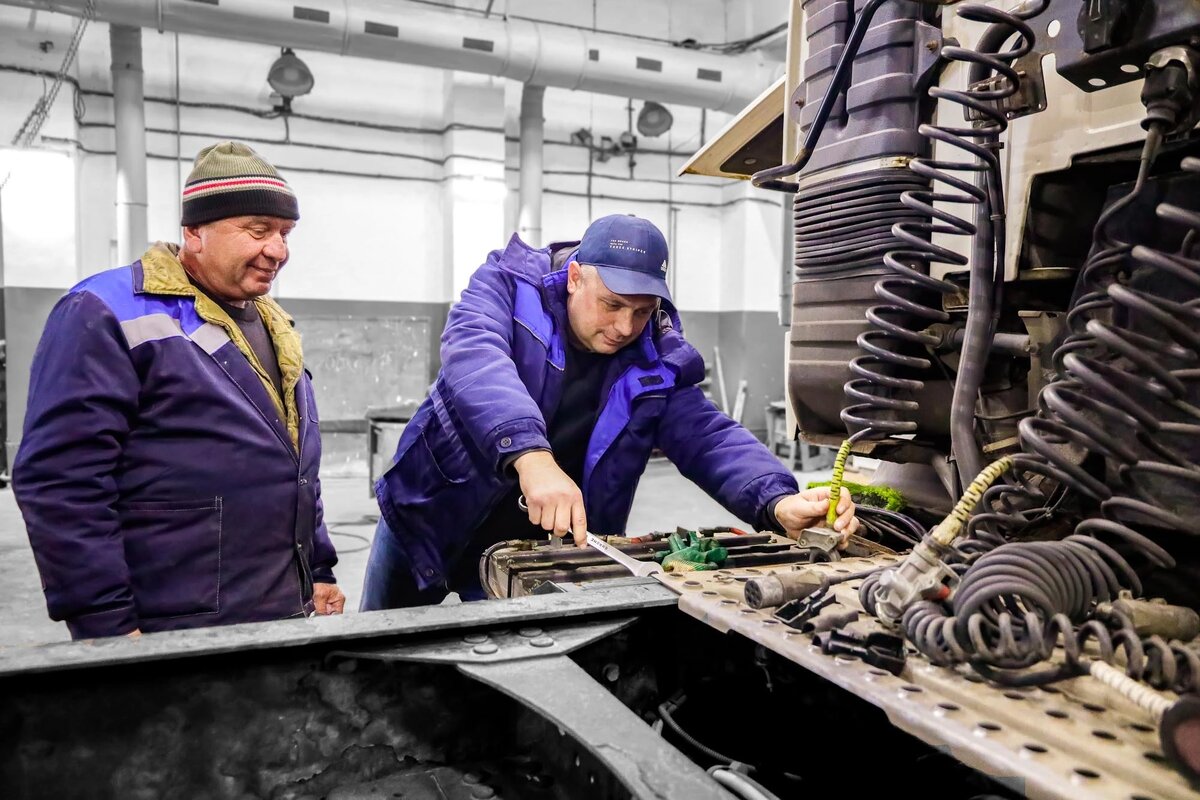 Сегодня свой профессиональный праздник отмечают автомобилисты! | Щекиноазот  | Дзен