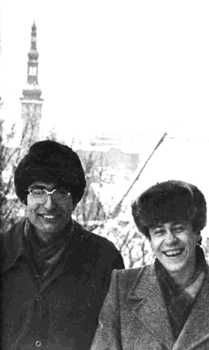 Февраль 1982г. Через 10 месяцев этот шпиль будет лежать