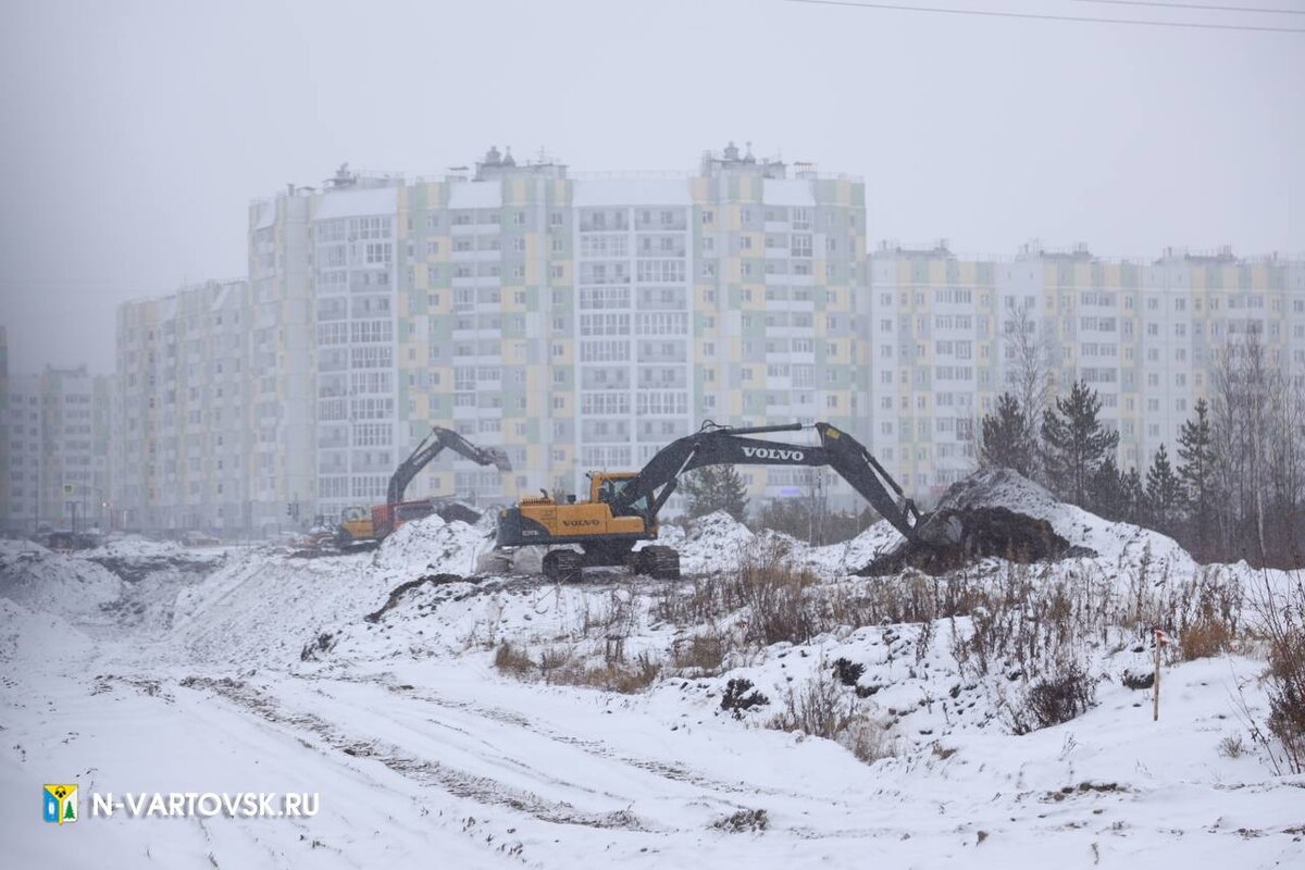    В Нижневартовске за улицей Героев Самотлора началось строительство нового дорожного участка