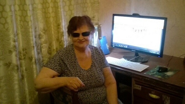 У мамы было выделено в спальне место для работы за компьютером.Фото автора