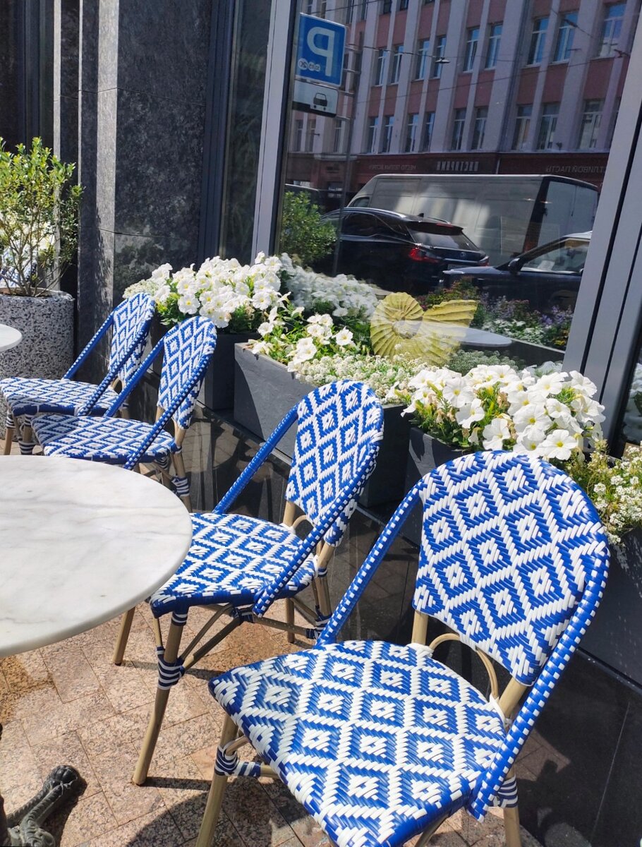 Очень яркие и уютные летние веранды на улице Пискунова