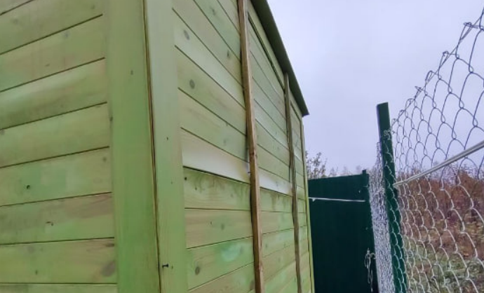 Стенка вздулась