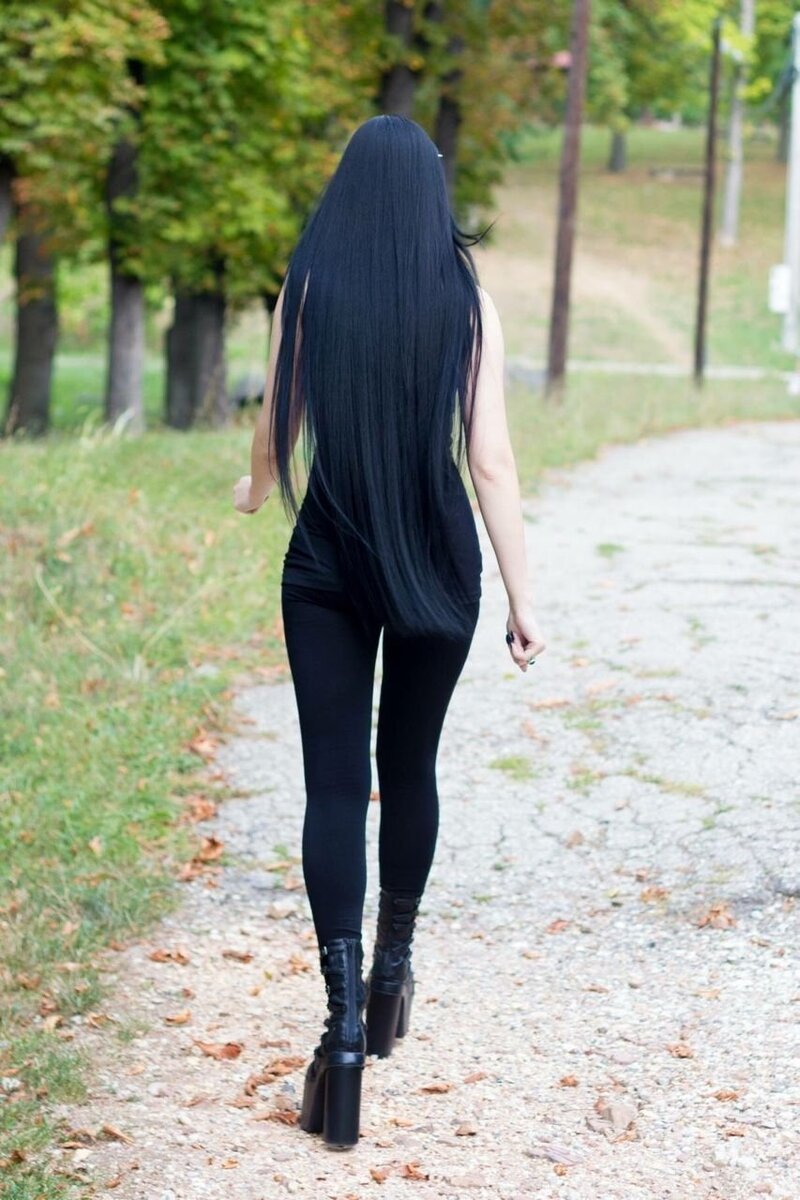 Очень схожа с данной фотографией