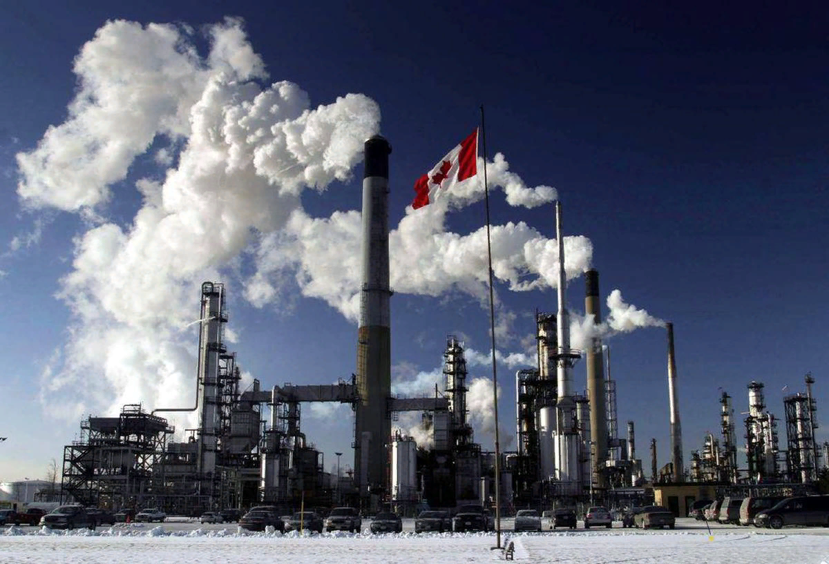 Связь крупные предприятия. Хим промышленность Канады. Нефтеперерабатывающая промышленность Канады. Обрабатывающая индустрия Канады. Химическая промышленность Канады.