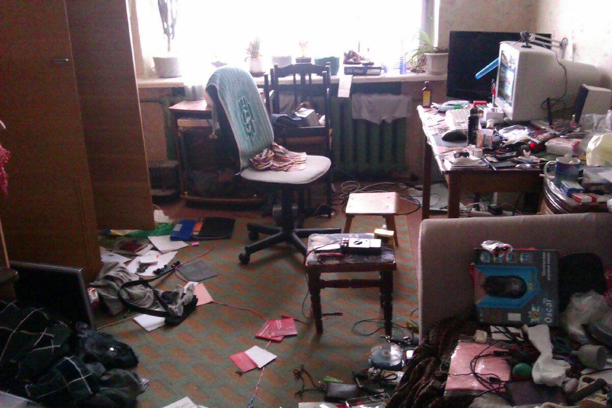 И да - это реальное фото в тот день когда ко мне пришла Лора.