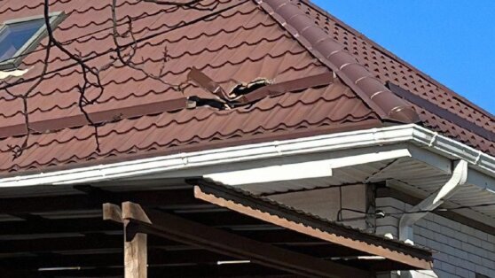    Автомобиль и 6 домов повреждены обломками сбитого над Ростовом-на-Дону дрона Ирина Петрова