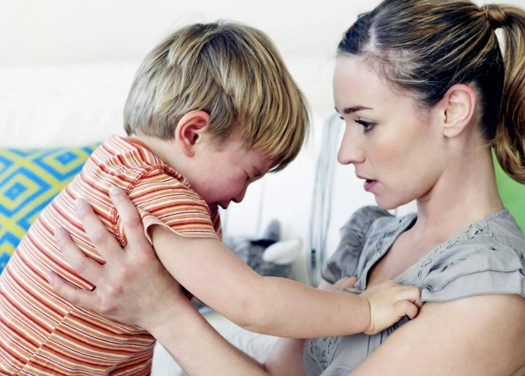  Сайт: psyhology.by, фото может носить иллюстрационный характер, название - Как пережить кризис трех лет?