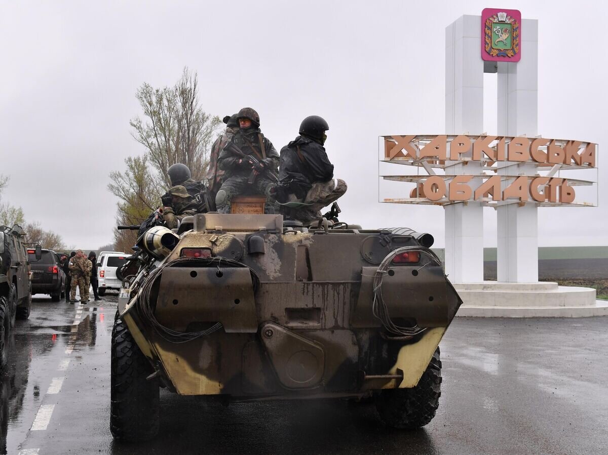    Бойцы МВД ЛНР на границе Луганской и Харьковской областей© РИА Новости / Виктор Антонюк